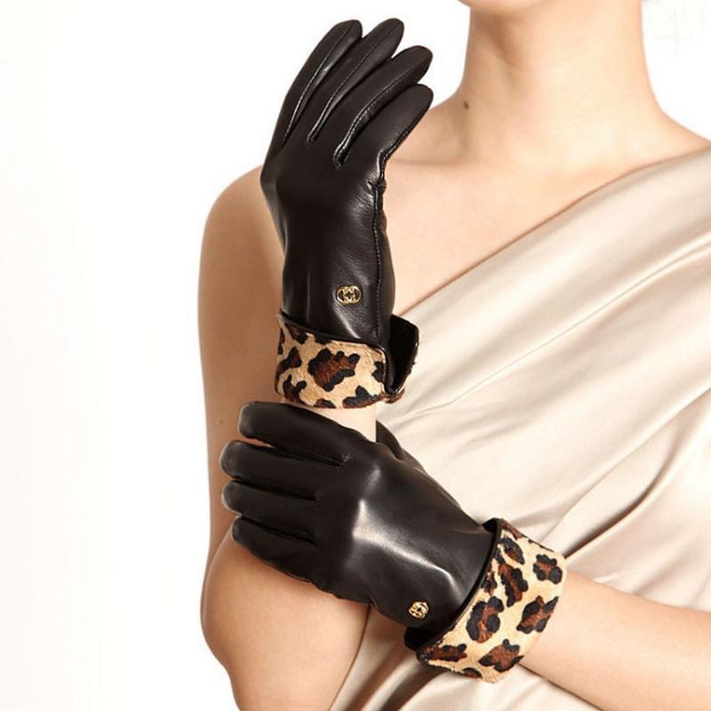 Five Fingers Gloves Brand Genuine Leather Fashion Leopard Women Sheepskin Autumn Winter Plus Velvet Elegant Lady Glove L127NC1
Five Fingers Gloves Brand Genuine Leather Fashion Leopard Women Sheepskin Autumn Winter Plus Velvet Elegant Lady Glove L127NC1