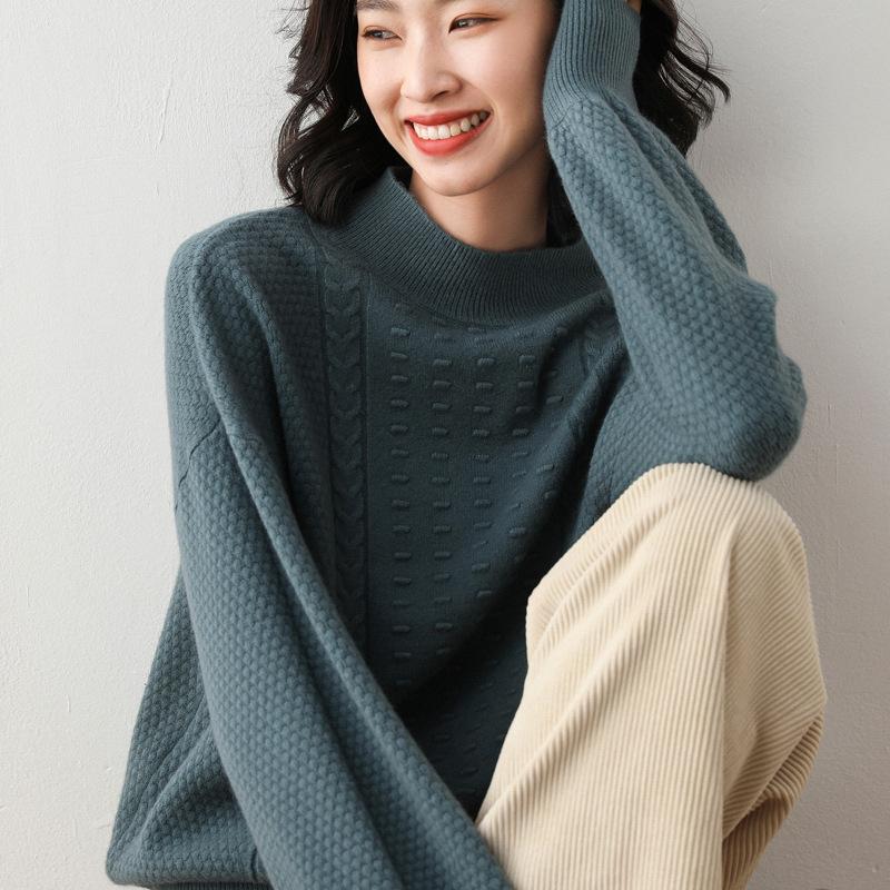 Cashmere Autumn and Winter Women's New Half-Collar Loose Middle Collar Wear Thickened All-match Knitted Bottoming Sweater, Blue
Cashmere Autumn and Winter Women's New Half-Collar Loose Middle Collar Wear Thickened All-match Knitted Bottoming Sweater, Blue
