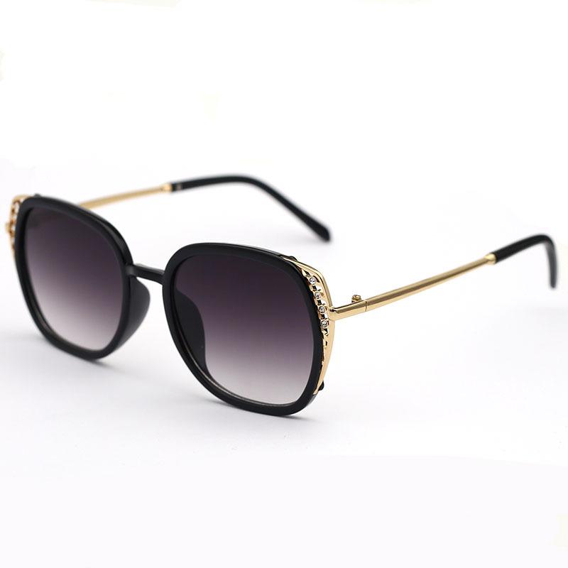 Vintage Square Diamond Sunglasses Women Big Frame Luxury Crystal Sun Glasses Female Sexy Fashion Rhinestone Eyewear UV400 Oculos
Vintage Square Diamond Sunglasses Women Big Frame Luxury Crystal Sun Glasses Female Sexy Fashion Rhinestone Eyewear UV400 Oculos