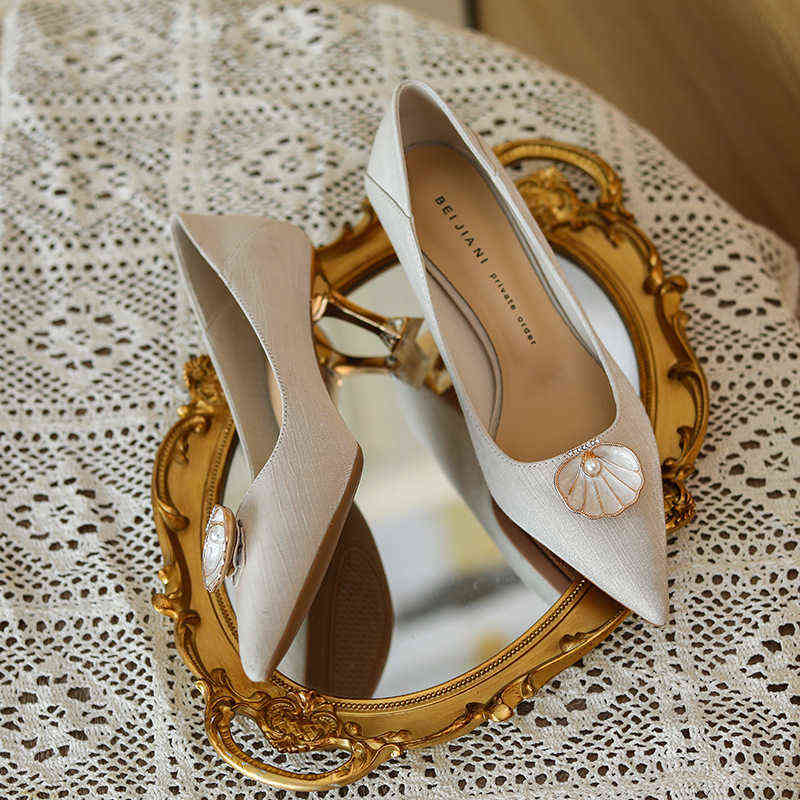 Dress Shoes Fashion Chic Pearl Shell High Heels Women Versatile Pointed Party Pumps Sandals Summer 220301