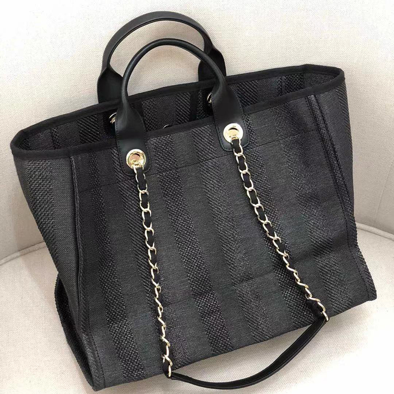 Spring/summer 2021 This beach bag 1038390 Lightweight fashion fashion handbag graceful bag Collocation of portable handbag
Spring/summer 2021 This beach bag 1038390 Lightweight fashion fashion handbag graceful bag Collocation of portable handbag