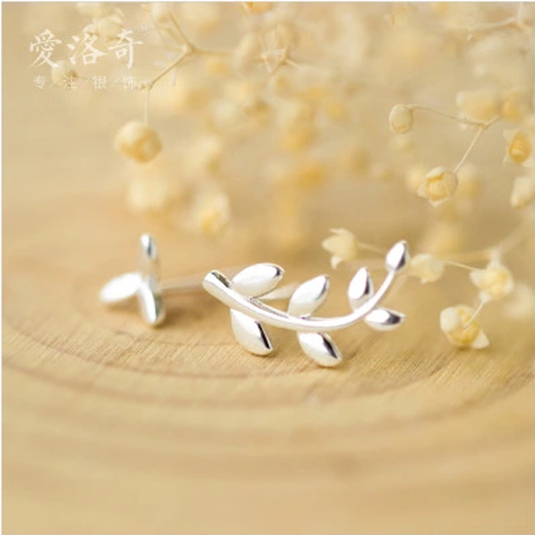 Februaryfrost Brand Boho Leaf Earring Ear Crawlers Wedding Jewelry Korean Trendy Minimalism Leaves Climber 925 Sterling Silver Earrings Brin, Golden;silver
Februaryfrost Brand Boho Leaf Earring Ear Crawlers Wedding Jewelry Korean Trendy Minimalism Leaves Climber 925 Sterling Silver Earrings Brin, Golden;silver
