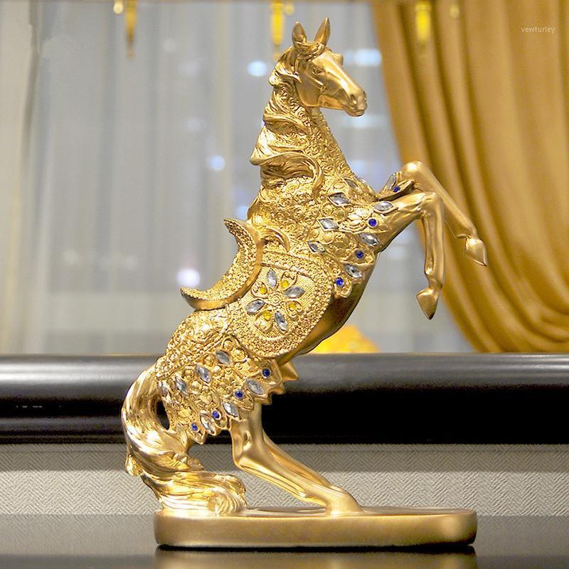 Retro lucky horse ornaments creative office furnishings gift Wine cabinet statue study room figure home decor horse Lucky gifts1
Retro lucky horse ornaments creative office furnishings gift Wine cabinet statue study room figure home decor horse Lucky gifts1