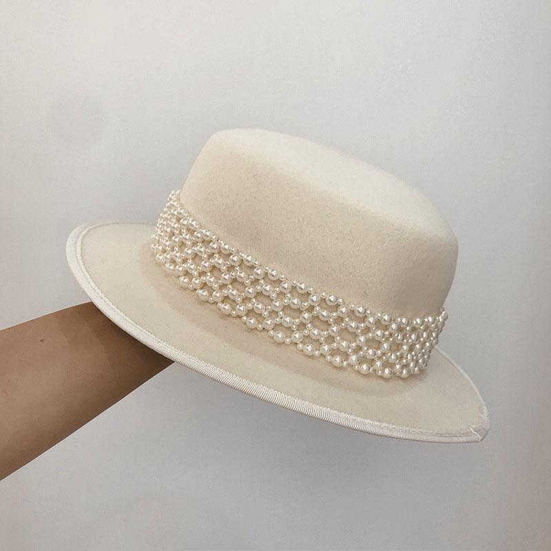 Fibonacci White Wool Fedora Hat Retro Pearl Ribbon Wide Brim Felt Women Flat Top Jazz Caps Bowler Elegant Lady Hats Black
Fibonacci White Wool Fedora Hat Retro Pearl Ribbon Wide Brim Felt Women Flat Top Jazz Caps Bowler Elegant Lady Hats Black