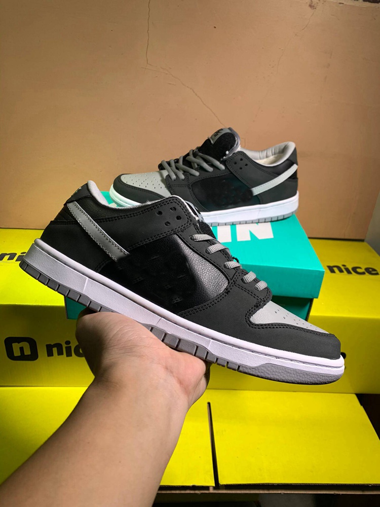 New Release SB Dunks Shadow gray Low Outdoor Men Women Skateboard Shoes Sports Sneakers With box, Grey
New Release SB Dunks Shadow gray Low Outdoor Men Women Skateboard Shoes Sports Sneakers With box, Grey