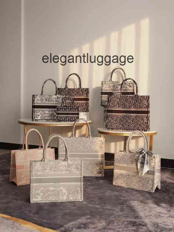 Bags designer Women Handbags Dio 2022 fashion versatile star same original stereo relief embroidery portable One Shoulder Messenger T NOSF, Pink tiger trumpet
Bags designer Women Handbags Dio 2022 fashion versatile star same original stereo relief embroidery portable One Shoulder Messenger T NOSF, Pink tiger trumpet