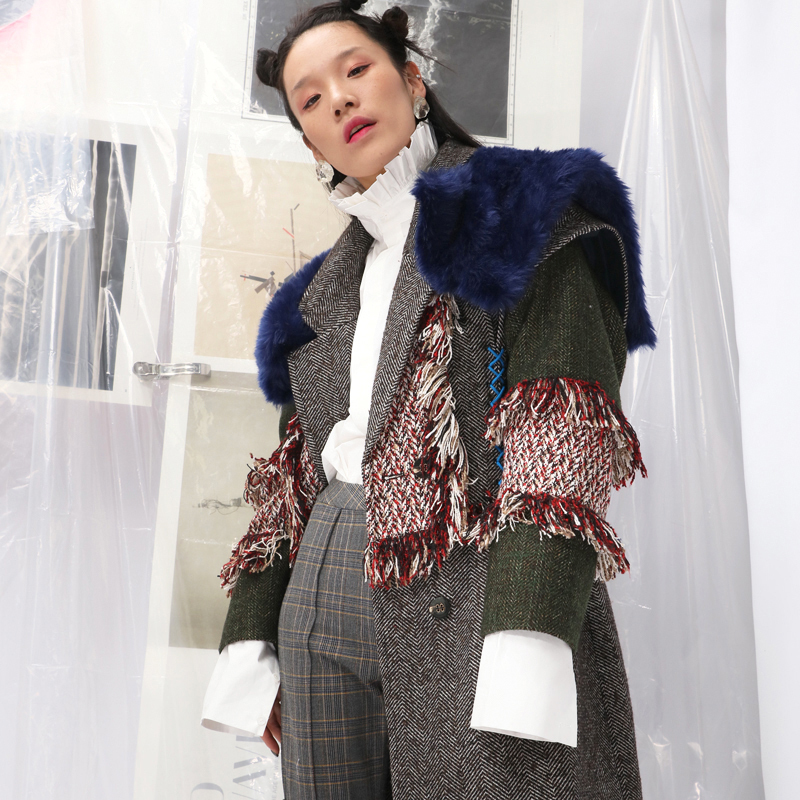 EAM Spring Lapel Long Sleeve Hit Color Fur Tassels Split Joint Long Woolen Coat Women Parkas Fashion JK669 201222