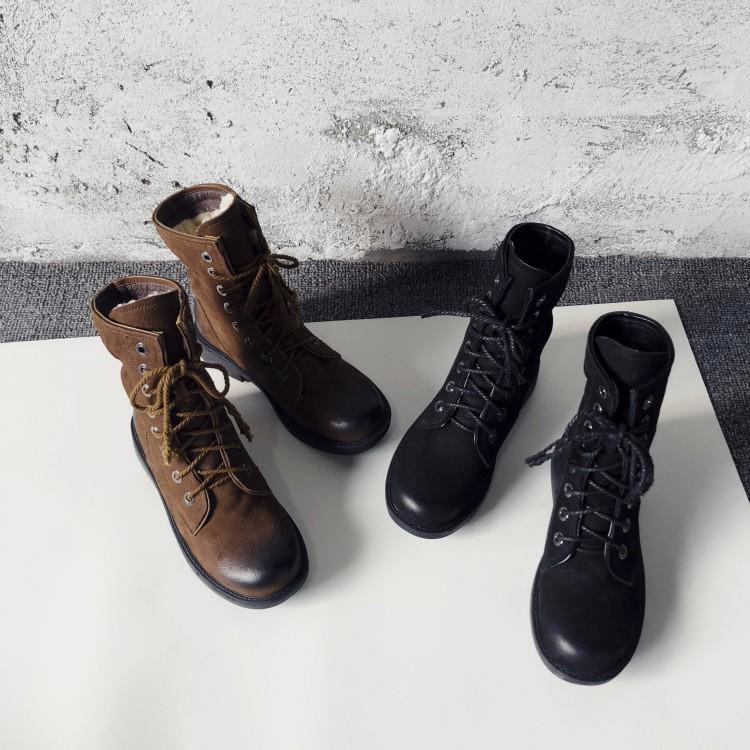 Snow boots 2020 classic low heel suede women winter boots warm fur plush Insole ankle women shoes hot lace-up shoes woman1, Black
Snow boots 2020 classic low heel suede women winter boots warm fur plush Insole ankle women shoes hot lace-up shoes woman1, Black