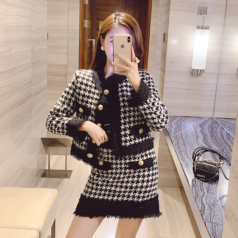 Autumn Winter Women Houndstooth 2 Pieces Clothing Sets Ladies Woolen Tweed Plaid Short Jacket Coat+Golden Button Short Skirt Set 201030