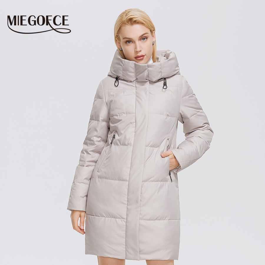 MIEGOFCE 2021 Winter Women Mid-length Coat Hooded Design To Keep Warm And Windproof Parka Zipper Loose Ladies Jaets D21647, 201 black
MIEGOFCE 2021 Winter Women Mid-length Coat Hooded Design To Keep Warm And Windproof Parka Zipper Loose Ladies Jaets D21647, 201 black