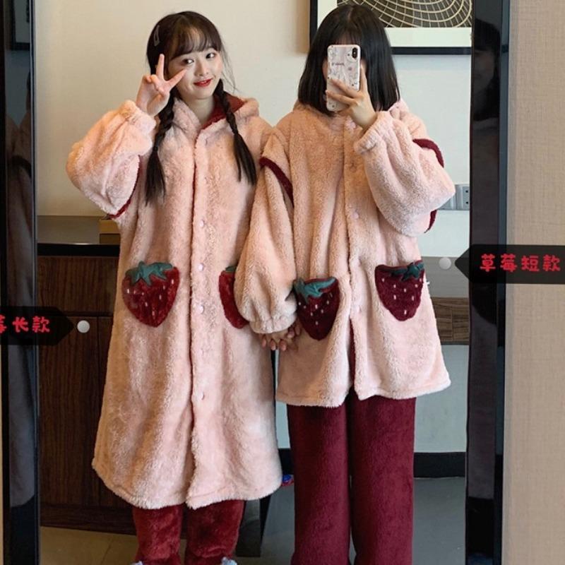 2020 New Winter Pajamas Women Trousers Warm Pajamas Korean Girlfriend Strawberry Hooded Home Service Suit, A nightgown
2020 New Winter Pajamas Women Trousers Warm Pajamas Korean Girlfriend Strawberry Hooded Home Service Suit, A nightgown