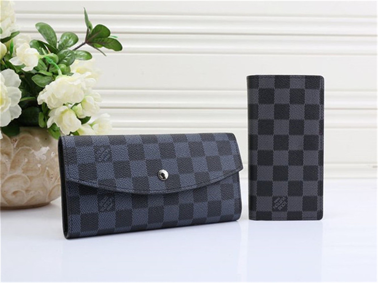 T5WR 2021 new leather soft leather long section of the credit card package men and women wallet fashion leisure card folder wallet, Red;black
T5WR 2021 new leather soft leather long section of the credit card package men and women wallet fashion leisure card folder wallet, Red;black