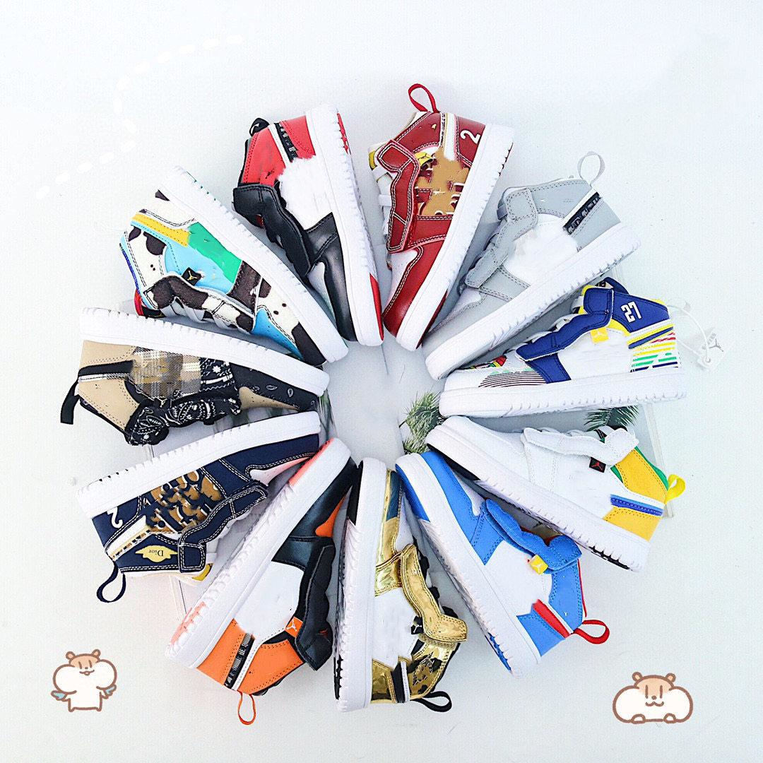 Golden coat of paint High top AJS 1 basketball shoes joint name Velcro outdoor walking shoes platinum graffiti running shoes 22-37
Golden coat of paint High top AJS 1 basketball shoes joint name Velcro outdoor walking shoes platinum graffiti running shoes 22-37