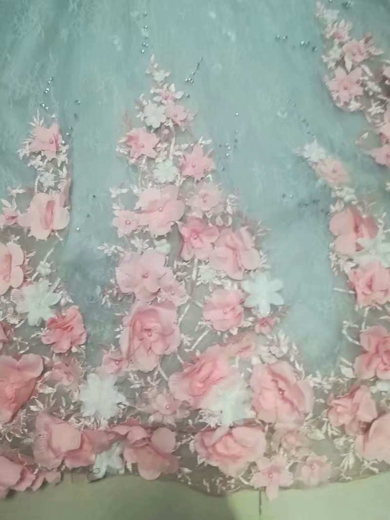 Floral Luxury Wedding Dresses Ball Gown Lace Habd Made Flower Beads Crystal Church Bridal Gowns Custom Made Tired Sweep Train Robe De Mariee