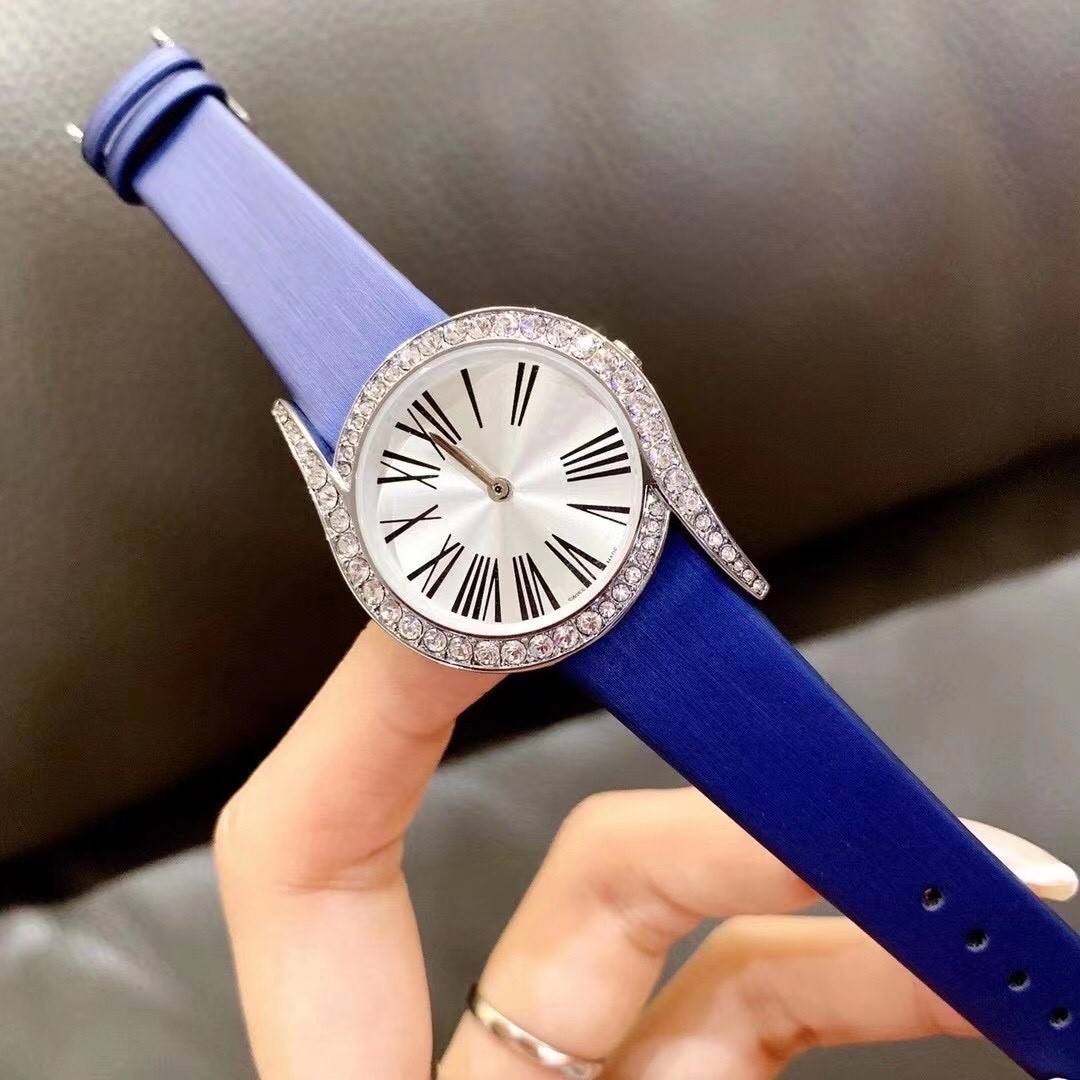 2020 New Fashion Style Rose Gold Women Watch Diamond Lady Leather Wristwatch Luxury Quartz Clock Fashion Designer Watch Gifts for Girls
2020 New Fashion Style Rose Gold Women Watch Diamond Lady Leather Wristwatch Luxury Quartz Clock Fashion Designer Watch Gifts for Girls
