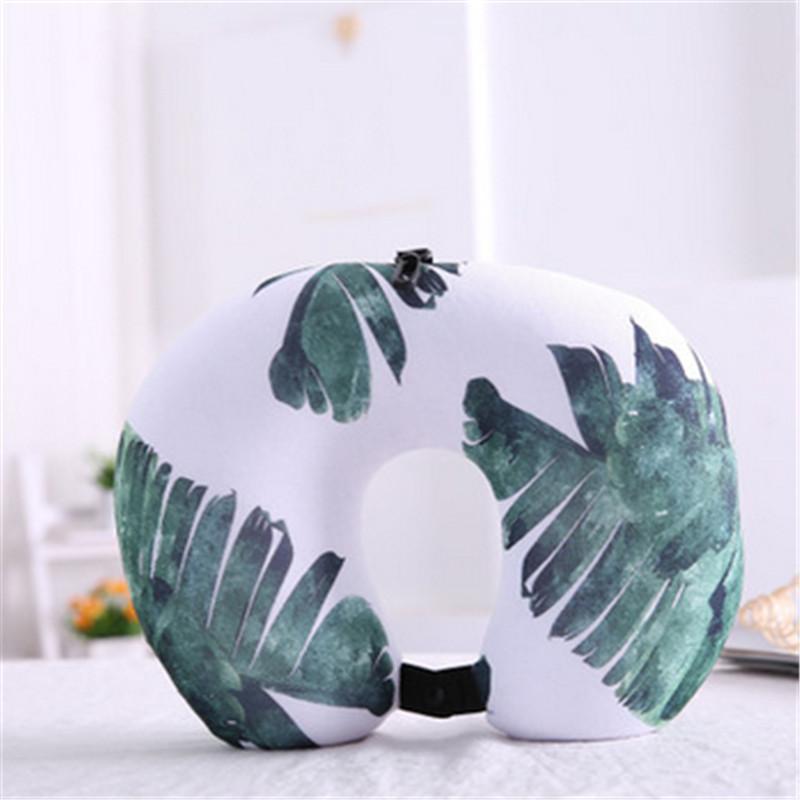 U-Shaped Pillow Digital Printing Tropical Green Leaf Plant Foam Particle Portable Aircraft Travel Pillow Siesta Neck
U-Shaped Pillow Digital Printing Tropical Green Leaf Plant Foam Particle Portable Aircraft Travel Pillow Siesta Neck