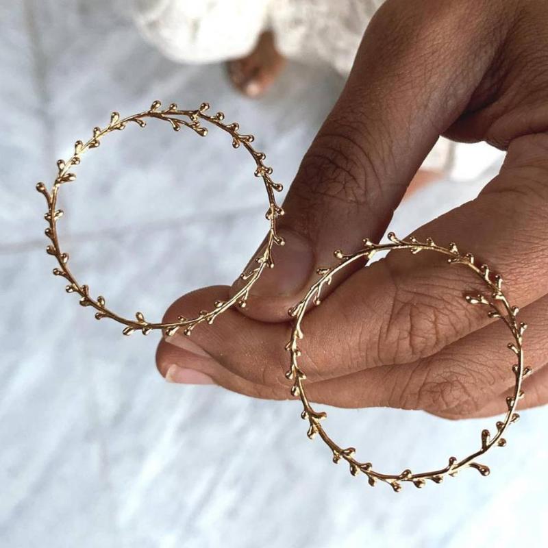 2020 New Design Women Leaf Branch Circle Geometric Dangle Ear Stud Earrings Vintage Night Party Jewelry Decor Accessory Gift
2020 New Design Women Leaf Branch Circle Geometric Dangle Ear Stud Earrings Vintage Night Party Jewelry Decor Accessory Gift