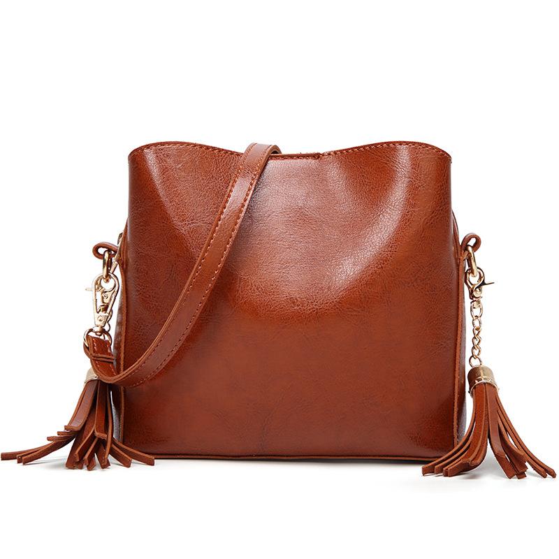 2021 New Fashion Pu Leather Women Bucket Bag Vintage Tassel Messenger Bag Quality Retro Shoulder Simple Crossbody Totes, Black
2021 New Fashion Pu Leather Women Bucket Bag Vintage Tassel Messenger Bag Quality Retro Shoulder Simple Crossbody Totes, Black