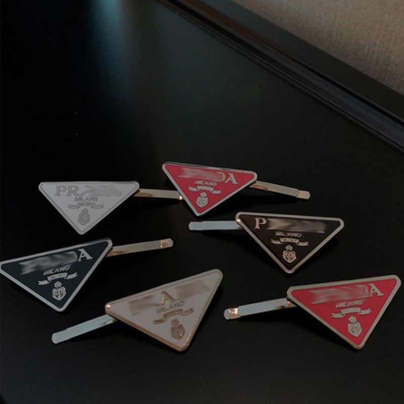 2021 Hot Selling Triangle Letter Hair Clip Women Girl Triangle Barrettes with Stamp Fashion Hair Accessories High Quality
2021 Hot Selling Triangle Letter Hair Clip Women Girl Triangle Barrettes with Stamp Fashion Hair Accessories High Quality
