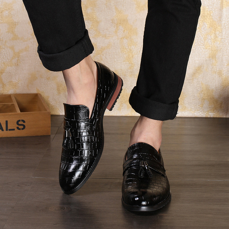 2020 New Factory Direct Sales Spring/Summer Mens British Fashion Casual Leather Shoes Tassel Mens Shoes Crocodile Pattern Shoes, 608-1 beige
2020 New Factory Direct Sales Spring/Summer Mens British Fashion Casual Leather Shoes Tassel Mens Shoes Crocodile Pattern Shoes, 608-1 beige