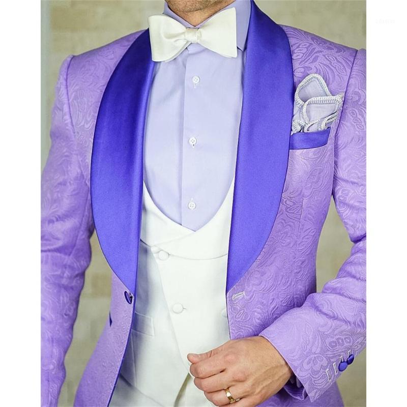 Groom Tuxedos Suits Shawl Lapel Best Men High Quality Embossing Men Suits Wedding 3 Pieces ( Jacket+Pants+Vest+Tie ) E811, Same the picture
Groom Tuxedos Suits Shawl Lapel Best Men High Quality Embossing Men Suits Wedding 3 Pieces ( Jacket+Pants+Vest+Tie ) E811, Same the picture
