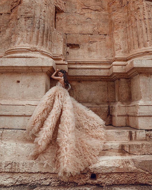 2021 Champagne Wedding Dresses Sweetheart Sequined Top Ruffle Sweep Train Custom Made Bridal Gowns vestido de novia