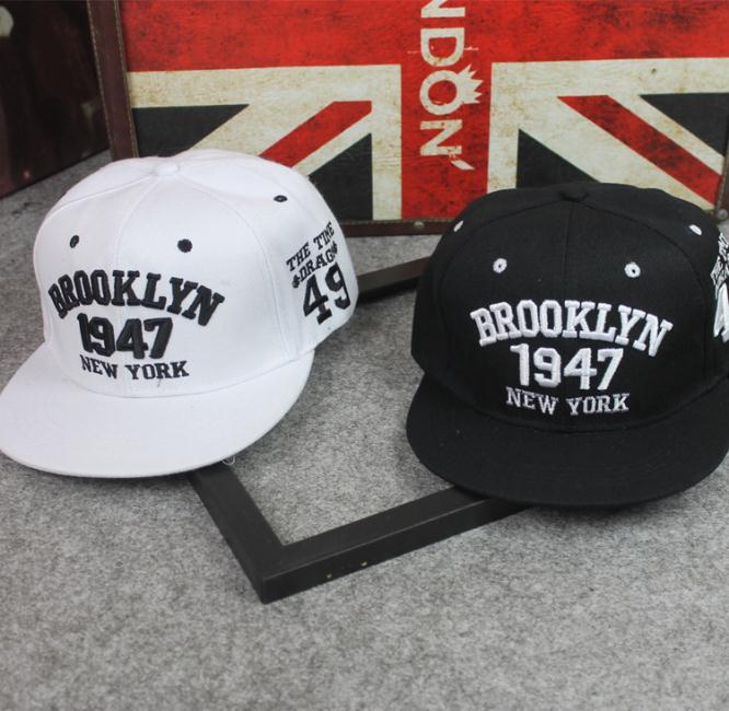 Classic Letter Designer Hats Caps Men Casquette Brand New Snapback Baseball Cap Fashion Hip Hop Headwear Outdoor Street Sun hats Ball Gorra, As picture
Classic Letter Designer Hats Caps Men Casquette Brand New Snapback Baseball Cap Fashion Hip Hop Headwear Outdoor Street Sun hats Ball Gorra, As picture