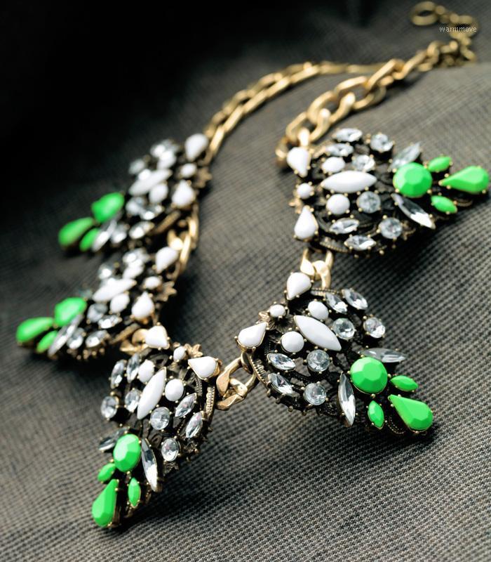 New Design Items Gold Color Alloy Green Rhinestone Flower Pendant Necklace for Women Party Gift1
New Design Items Gold Color Alloy Green Rhinestone Flower Pendant Necklace for Women Party Gift1