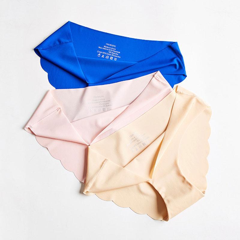 M-3XL Ultra-thin Seamless Traceless Super Silky Panties Sexy lingerie Briefs Solid Color low-Rise G-string1, Black 
M-3XL Ultra-thin Seamless Traceless Super Silky Panties Sexy lingerie Briefs Solid Color low-Rise G-string1, Black