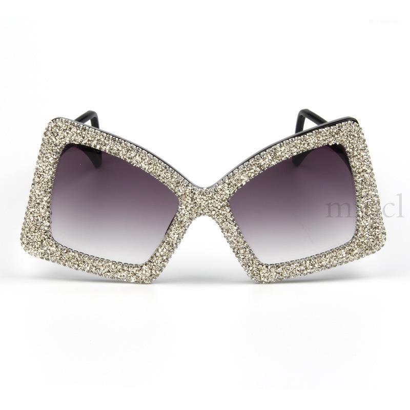 2020 New Square Sun Glasses Women Color Rhinestone Leopard Big Frame Sunglasses Oversized Polygon Gradient Eyeglasses UV400 NX1
2020 New Square Sun Glasses Women Color Rhinestone Leopard Big Frame Sunglasses Oversized Polygon Gradient Eyeglasses UV400 NX1