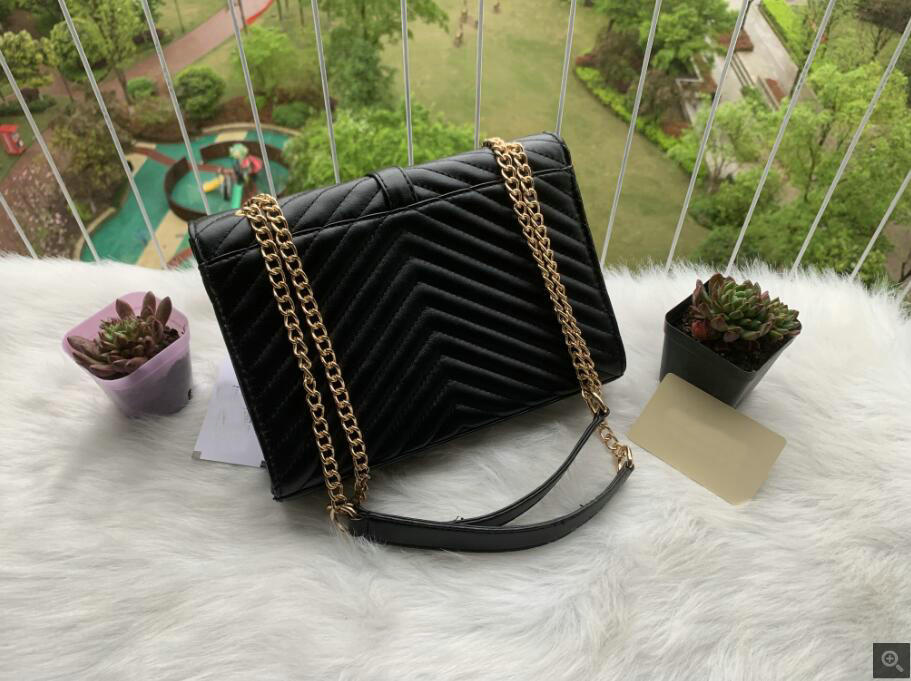 New arrived Double chain strap diagonal bags saddle women handbag Trend Leather Crossbody Bags Womens handbags purses Chain Shoulder bag, Black chain
New arrived Double chain strap diagonal bags saddle women handbag Trend Leather Crossbody Bags Womens handbags purses Chain Shoulder bag, Black chain