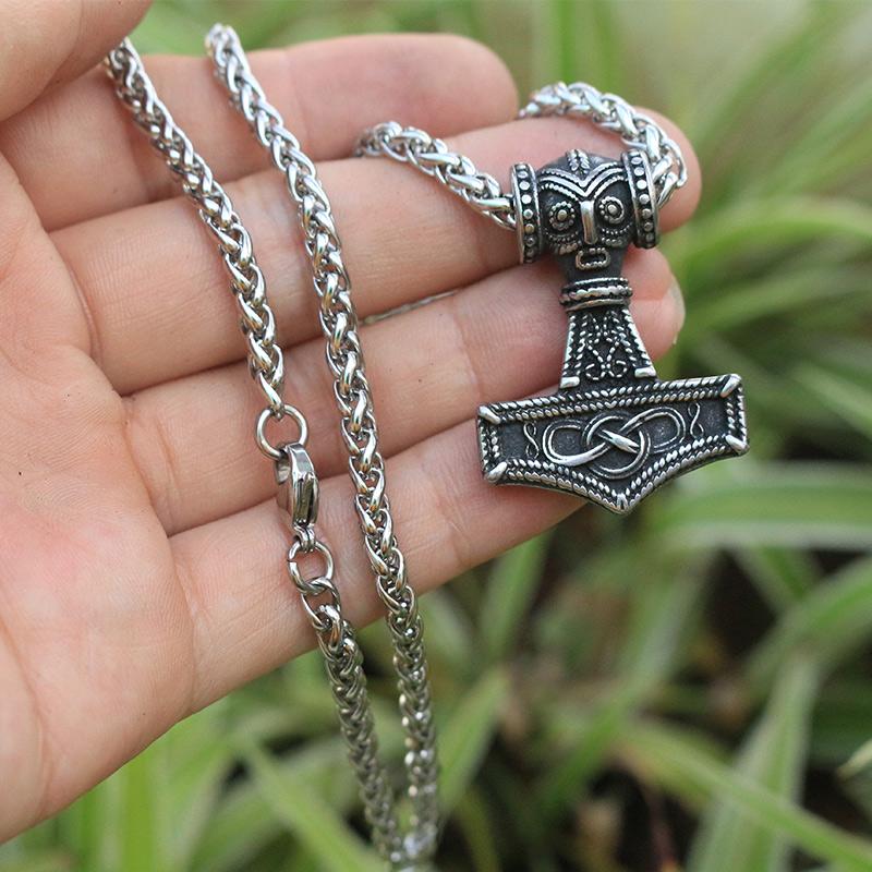 Pendant Necklaces 1pcs Men Stainless Steel Perun Slavic God Of Thunder Slav Mythology Eastern Pagan Viking Warrior Hammer Necklace
Pendant Necklaces 1pcs Men Stainless Steel Perun Slavic God Of Thunder Slav Mythology Eastern Pagan Viking Warrior Hammer Necklace