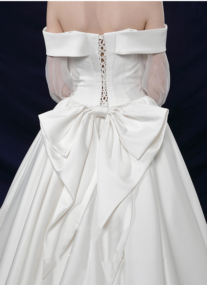Vinatge Ivory Satin Wedding Dresses With Pockets Off Shoulder Long Sleeves Big Bow Back Lace-up Court Train Simple Garden Bridal Gowns 2021