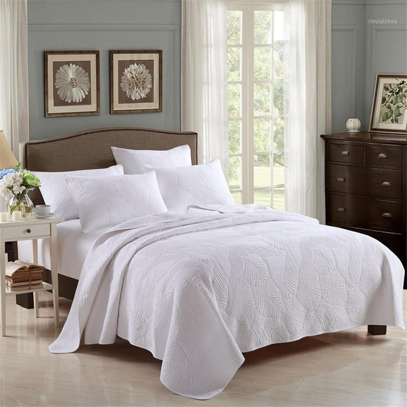 3pcs Embroidery white wedding bedding cover set 100%cotton quilt bedspread palm leaf Europ style pillowcases beige home textile1
3pcs Embroidery white wedding bedding cover set 100%cotton quilt bedspread palm leaf Europ style pillowcases beige home textile1