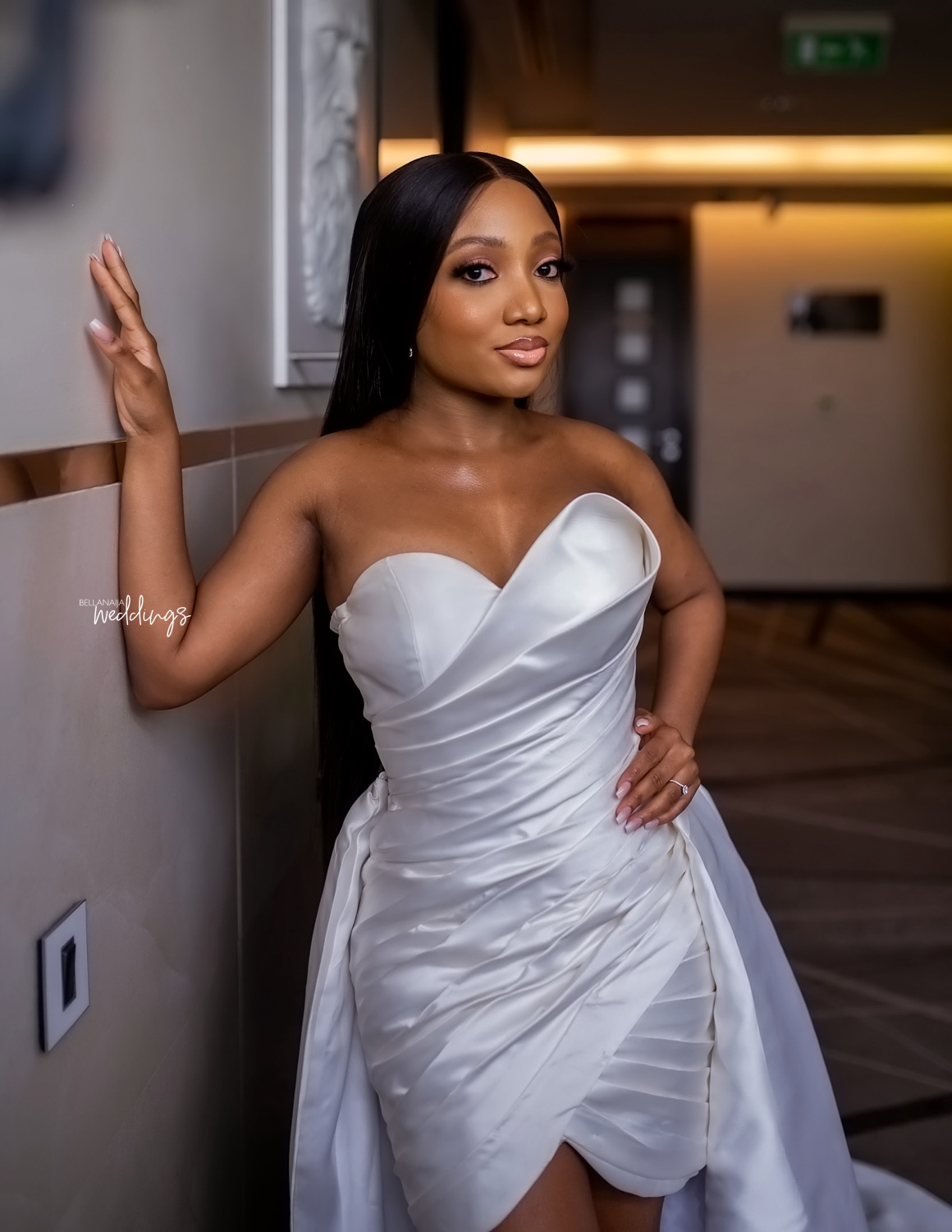 Stylish Short Sheath Wedding Dresses Pleated Sweetheart Neck Beach Bridal Gowns With Detachable Train Plus Size Sweep Train Satin robe de mariée