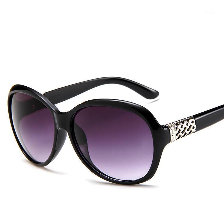 Vintage Oversized Women's Glasses Summer 2020 Designers Luxury Oval Sunglasses For Ladies Black UV400 Feminino1
Vintage Oversized Women's Glasses Summer 2020 Designers Luxury Oval Sunglasses For Ladies Black UV400 Feminino1