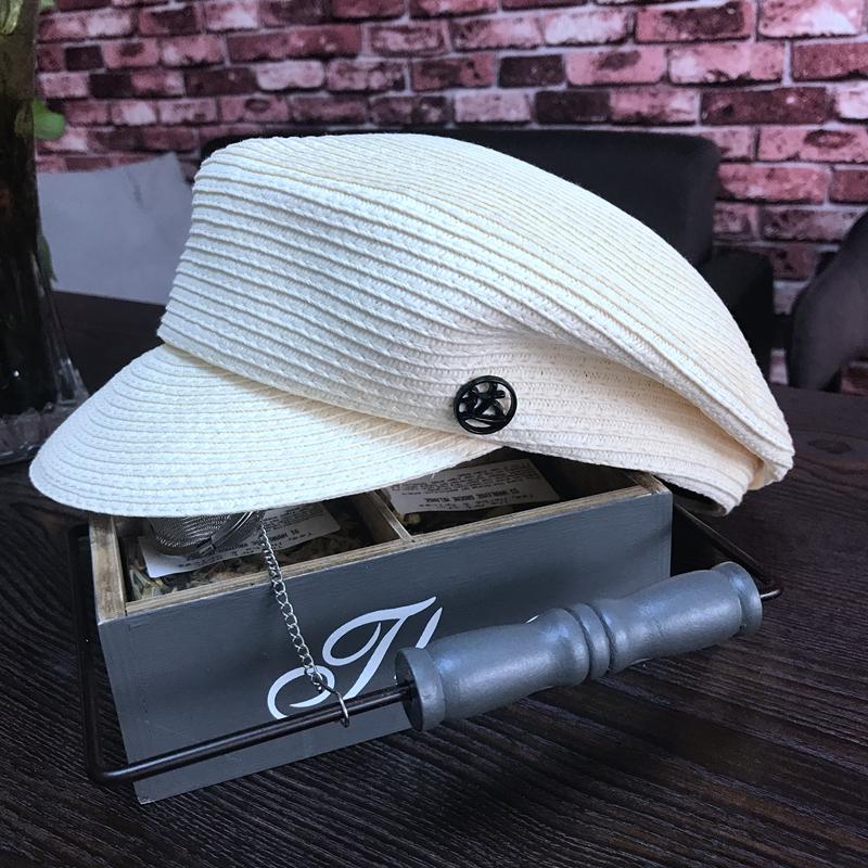 Octagonal cap twenty percent female in spring and summer fashion curved eaves newsboy cap leisure joker sunshade, Beige
Octagonal cap twenty percent female in spring and summer fashion curved eaves newsboy cap leisure joker sunshade, Beige