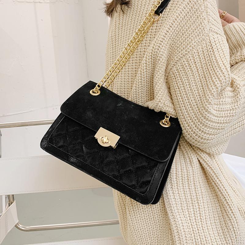 2021 Winter PU Leather Chain Crossbody Bags 2021 Fashion Handbags and Purses Female Travel Luxury Trending Cross Body Bag, Black
2021 Winter PU Leather Chain Crossbody Bags 2021 Fashion Handbags and Purses Female Travel Luxury Trending Cross Body Bag, Black