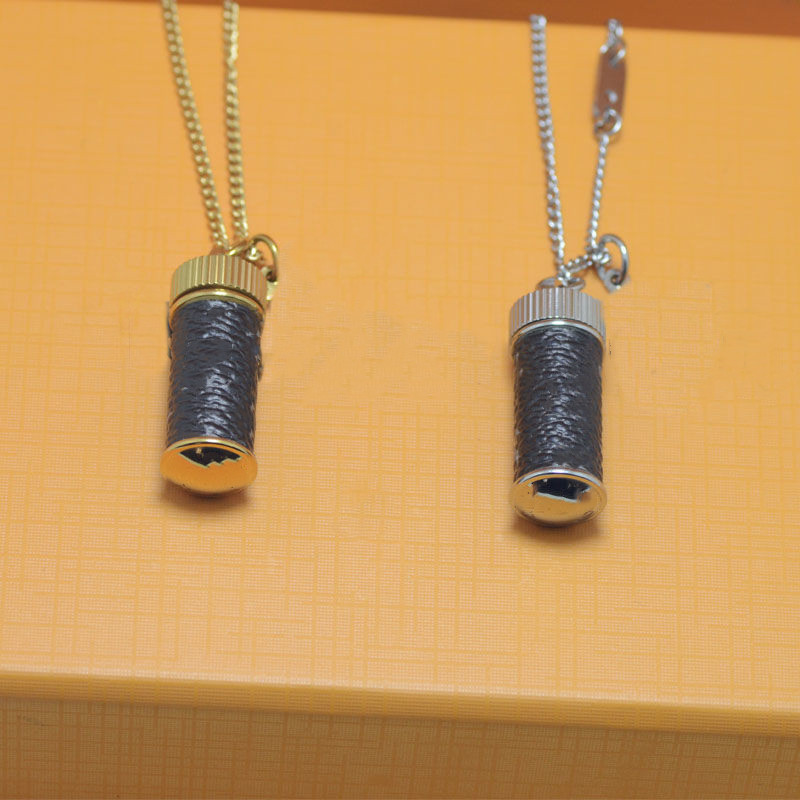 Best Selling Perfume Bottle Necklace Top Quality Couple Necklace 2 Color Golden Long Necklace Fashion Jewelry Supply Wholesale
Best Selling Perfume Bottle Necklace Top Quality Couple Necklace 2 Color Golden Long Necklace Fashion Jewelry Supply Wholesale