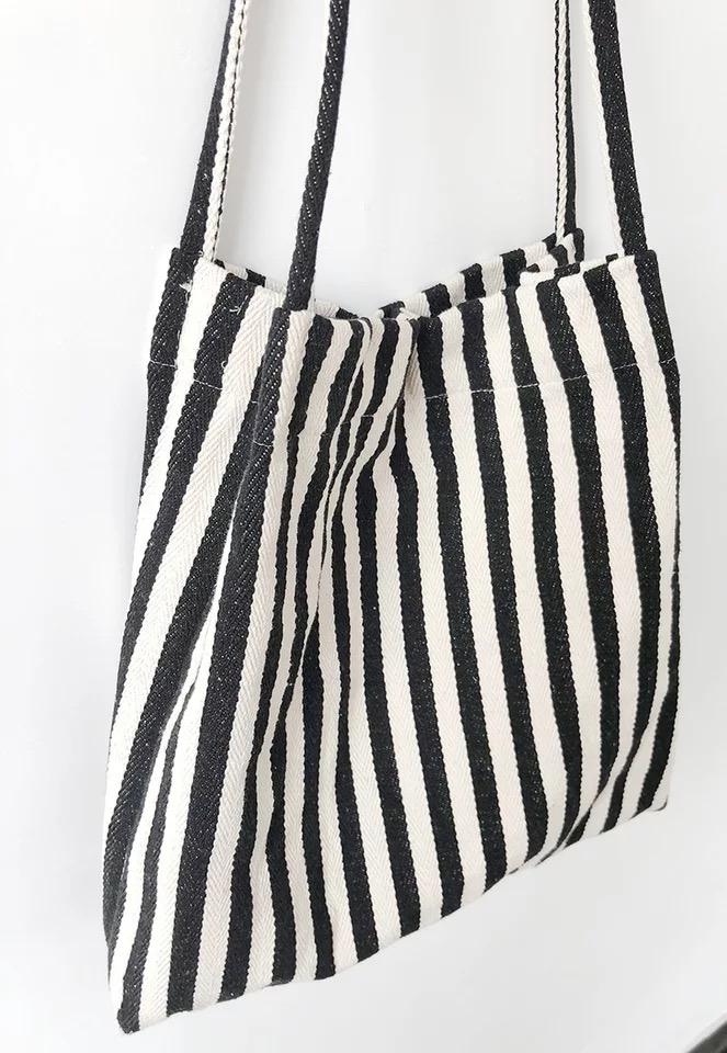 Summer New Vintage Korea Style Striped Shoulder Canvas Shopping Bags Large Capacity Wild Messenger Bag Cute Fun Handbag, Black
Summer New Vintage Korea Style Striped Shoulder Canvas Shopping Bags Large Capacity Wild Messenger Bag Cute Fun Handbag, Black