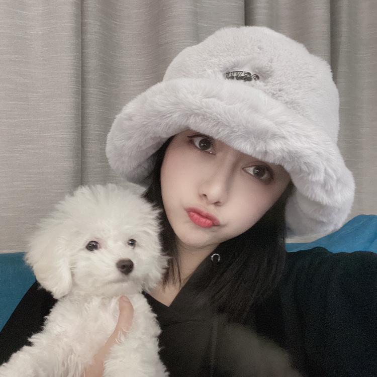 Designer Tidal Devil Beauty Imitation Otter Fur Fisherman Hat Female Autumn/winter Warm Pot Hat Plush, White
Designer Tidal Devil Beauty Imitation Otter Fur Fisherman Hat Female Autumn/winter Warm Pot Hat Plush, White