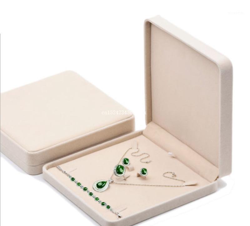 20pcs Jewelry Set Storage Box Ring Earrings Storage Pendant Gift Boxes 3 In 1 Square Jewellery Suit Case Wholesale1
20pcs Jewelry Set Storage Box Ring Earrings Storage Pendant Gift Boxes 3 In 1 Square Jewellery Suit Case Wholesale1