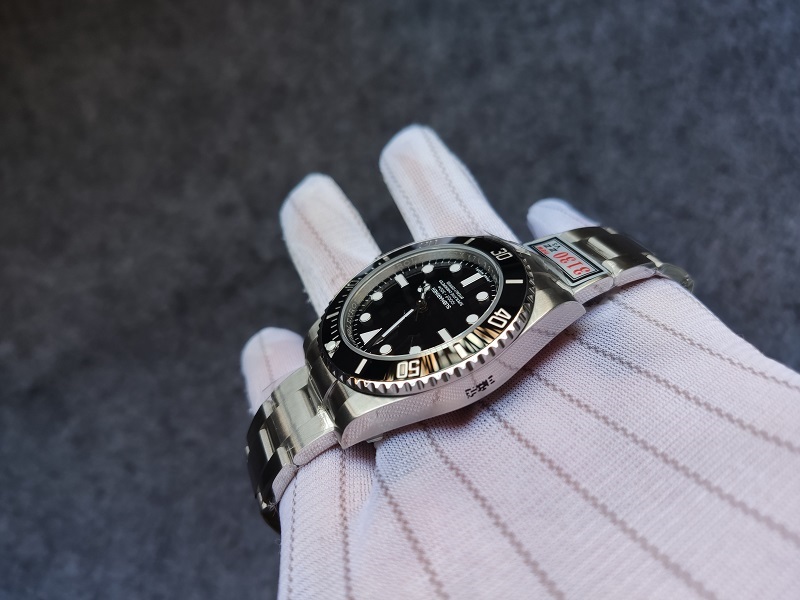 40mm NEWEST new V3 update Automatic 3135 3130 clean v3 cerachrom ceramic bezel men watch 114060 116610 ZZF ZZ best quality green black sub, With date 3135 movement
40mm NEWEST new V3 update Automatic 3135 3130 clean v3 cerachrom ceramic bezel men watch 114060 116610 ZZF ZZ best quality green black sub, With date 3135 movement