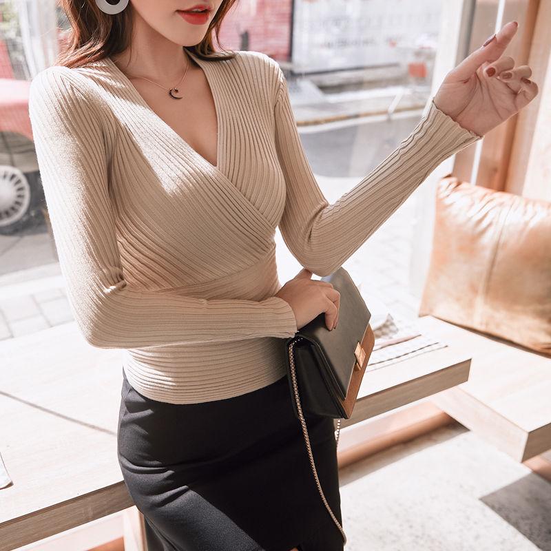 Spring and Autumn New tight knit base shirt ladies Korean sexy low-cut cross deep V-collar all-match ladies sweater, Black
Spring and Autumn New tight knit base shirt ladies Korean sexy low-cut cross deep V-collar all-match ladies sweater, Black