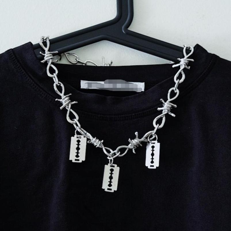 2020 New Handmade Men Women Unisex Chain Thorns Spur Necklace Heavy Duty Padlock Choker Metal Collar, Silver
2020 New Handmade Men Women Unisex Chain Thorns Spur Necklace Heavy Duty Padlock Choker Metal Collar, Silver
