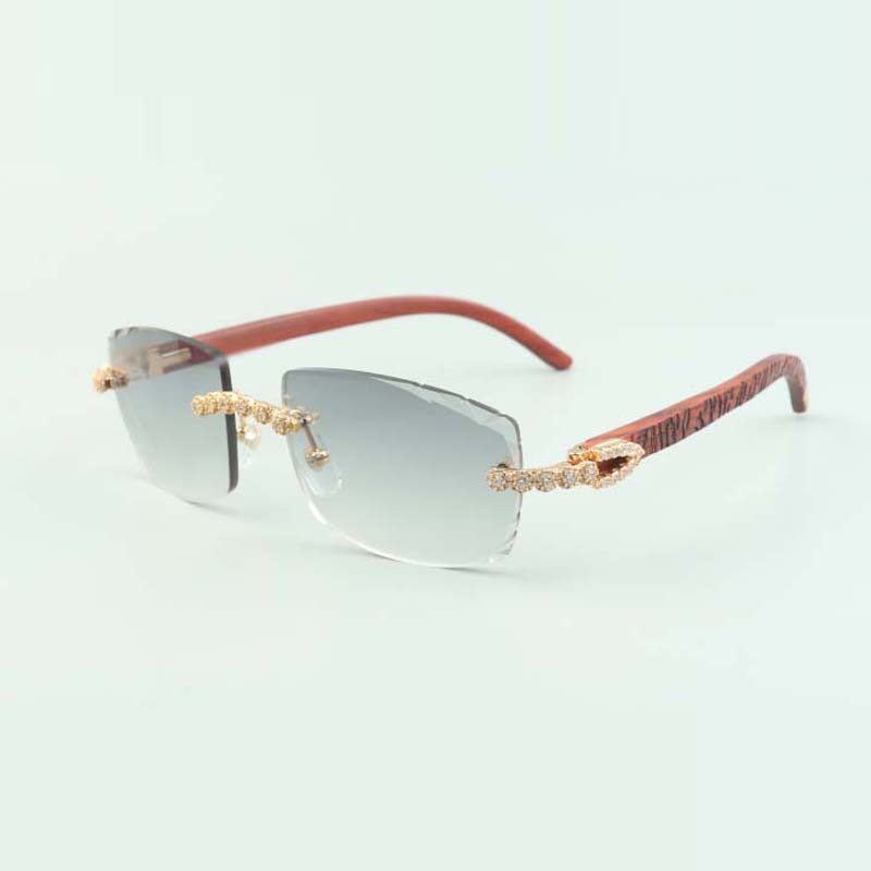 2022 exquisite bouquet diamond sunglasses 3524015 with natural tiger wood arms and cut lens 3.0 thickness,size: 18-135 mm
2022 exquisite bouquet diamond sunglasses 3524015 with natural tiger wood arms and cut lens 3.0 thickness,size: 18-135 mm