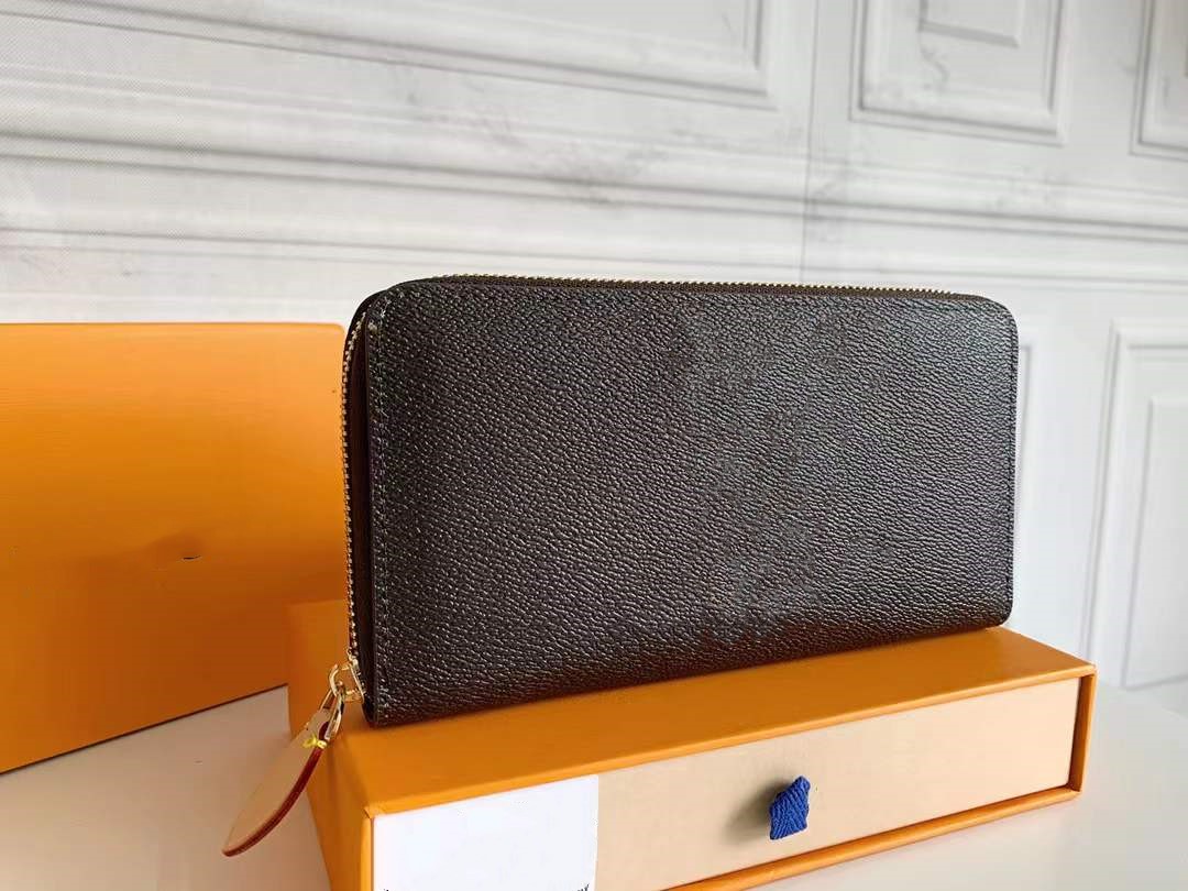 TOP 2012 genuine leather Wholesale High quality fashion wallet single zipper designer men women leather wallets lady ladies long purse with orange box card, Dark grey
TOP 2012 genuine leather Wholesale High quality fashion wallet single zipper designer men women leather wallets lady ladies long purse with orange box card, Dark grey