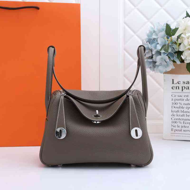 Tribute to the Goddess Lindys26 Women's 2021 New Lindys Togo Leather Mini Doctor's Bag Women Mg
Tribute to the Goddess Lindys26 Women's 2021 New Lindys Togo Leather Mini Doctor's Bag Women Mg
