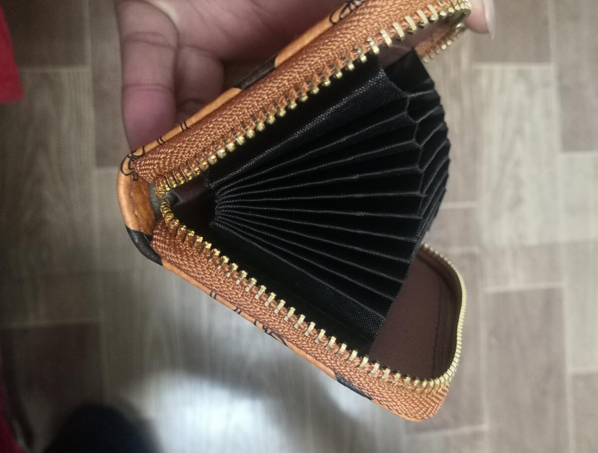 2022 fashion option bank credit Card holder Bag Case Membership black Card Bag Purse Women Wallets, Brown
2022 fashion option bank credit Card holder Bag Case Membership black Card Bag Purse Women Wallets, Brown