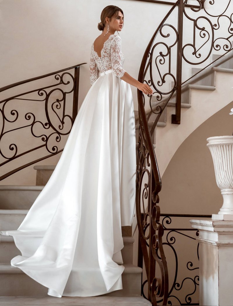 Elegant Half Sleeve Lace Wedding Dresses Deep V Neck Appliqued Ivory Long Satin Bridal Gowns Vestidos De Novia Court Train Illusion Top